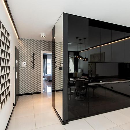 Super-Apartamenty Presidential Suite Poznan Bagian luar foto