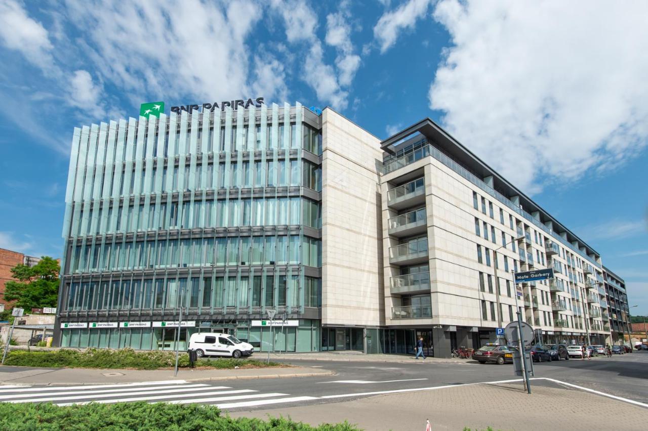 Super-Apartamenty Presidential Suite Poznan Bagian luar foto
