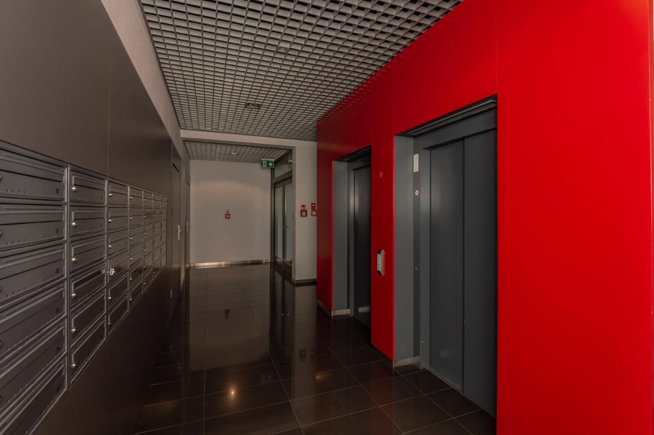 Super-Apartamenty Presidential Suite Poznan Bagian luar foto