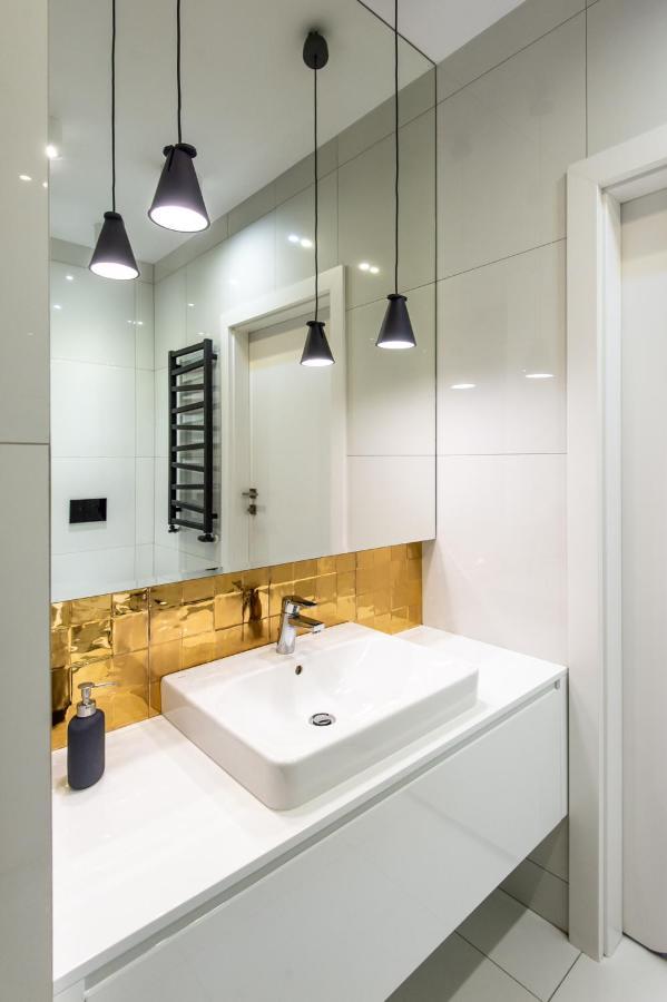 Super-Apartamenty Presidential Suite Poznan Bagian luar foto