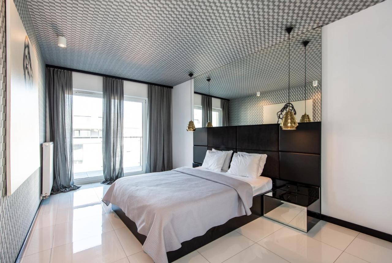 Super-Apartamenty Presidential Suite Poznan Bagian luar foto